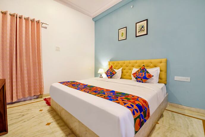 Imagen general del Hotel Fabhotel The Castle Homestay I. Foto 3