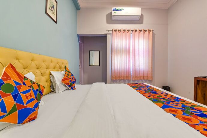 Imagen general del Hotel Fabhotel The Castle Homestay I. Foto 4
