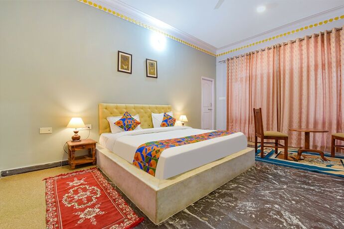 Imagen general del Hotel Fabhotel The Castle Homestay I. Foto 6