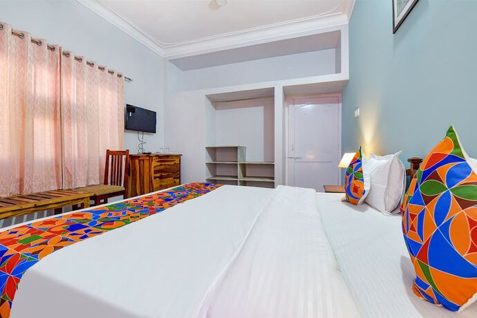 Imagen general del Hotel Fabhotel The Castle Homestay I. Foto 15