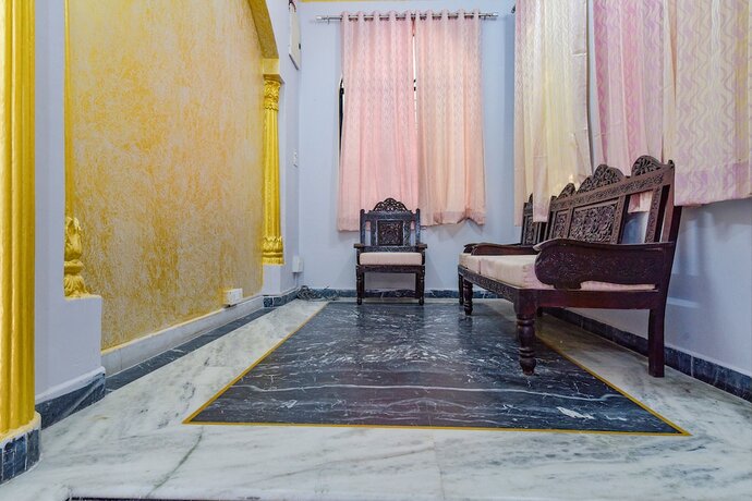 Imagen general del Hotel Fabhotel The Castle Homestay I. Foto 18