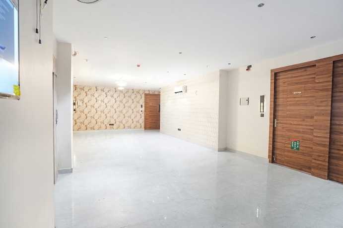 Imagen de los interiores del Hotel Fabhotel The Comfort Inn. Foto 15