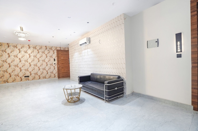 Imagen de los interiores del Hotel Fabhotel The Comfort Inn. Foto 19