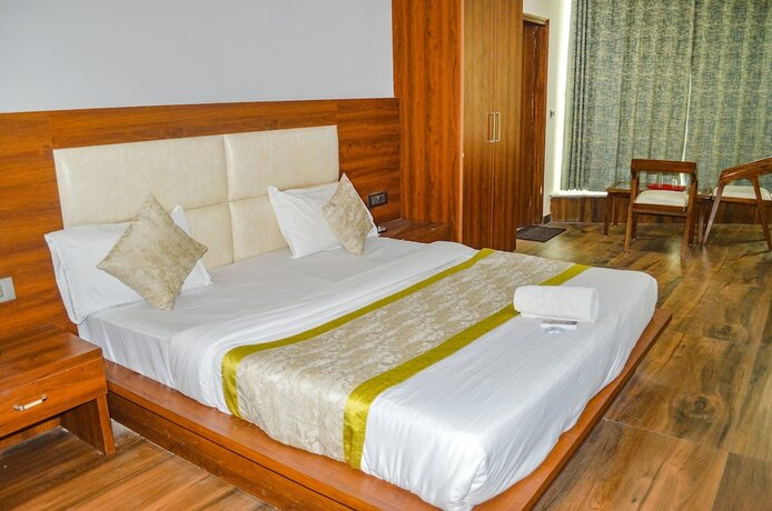 Imagen de la habitación del Hotel Fabhotel The Golf Inn. Foto 18