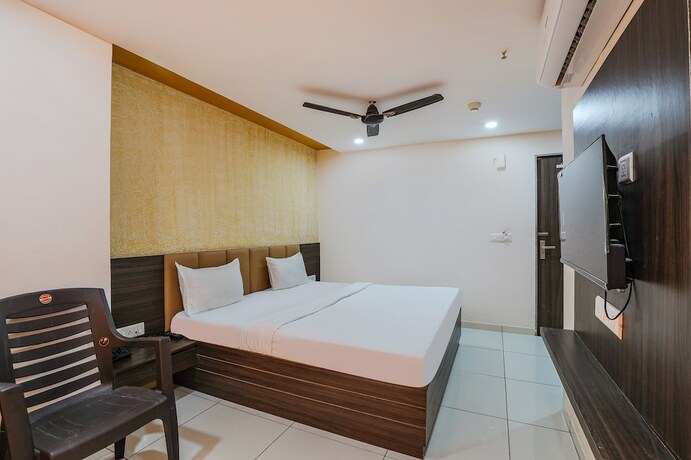 Imagen general del Hotel Fabhotel The Heaven. Foto 10
