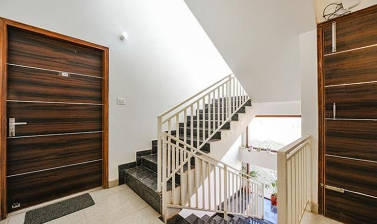 Imagen de los interiores del Hotel Fabhotel The Micky House. Foto 10