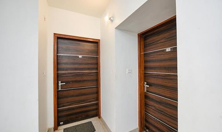 Imagen de los interiores del Hotel Fabhotel The Micky House. Foto 13