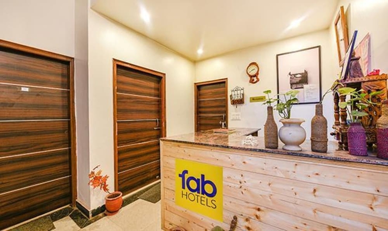 Imagen de los interiores del Hotel Fabhotel The Micky House. Foto 15
