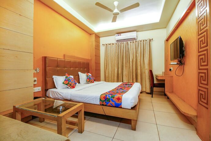 Imagen de la habitación del Hotel Fabhotel The Oasis. Foto 18