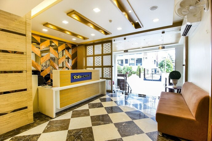 Imagen general del Hotel Fabhotel The Royal Cm Plaza. Foto 5