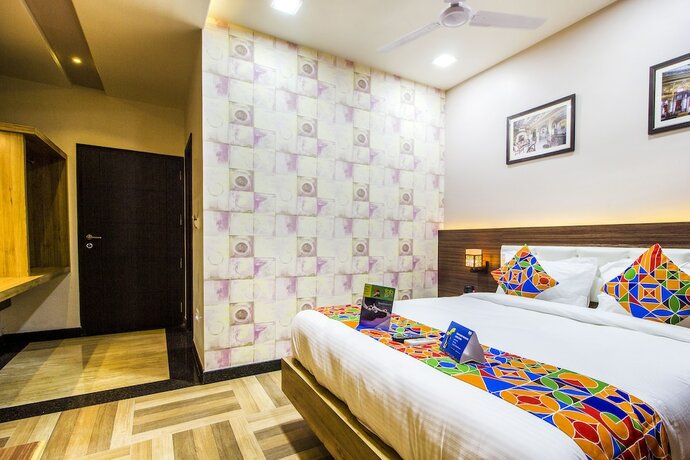 Imagen de la habitación del Hotel Fabhotel The Royal Cm Plaza. Foto 20