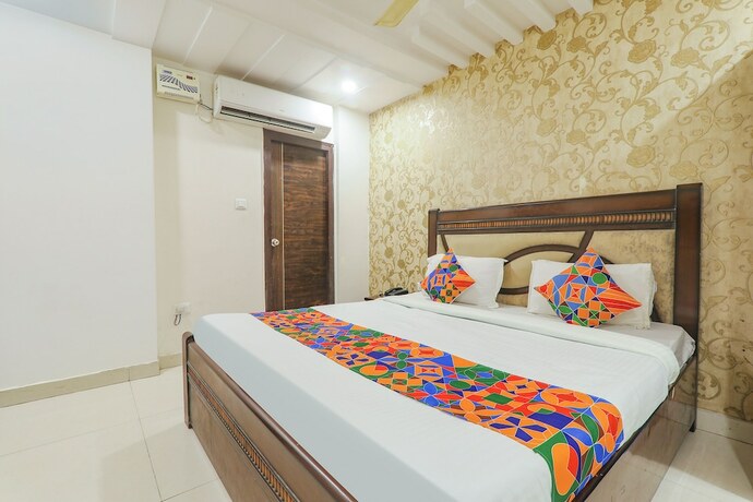 Imagen de la habitación del Hotel Fabhotel The Villa. Foto 18