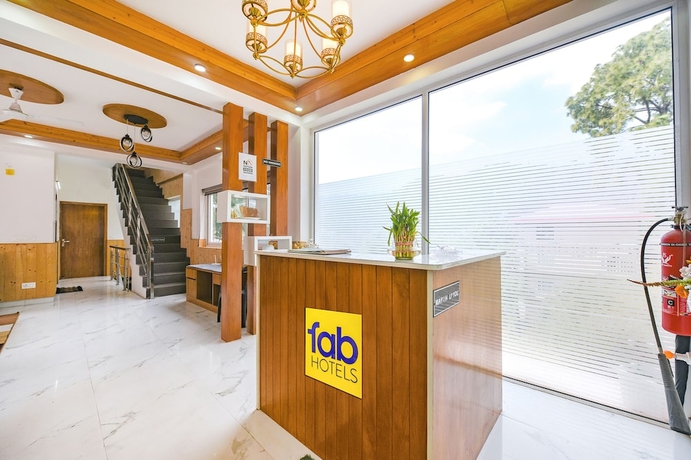 Imagen de los interiores del Hotel Fabhotel The Weekend Vibes. Foto 17