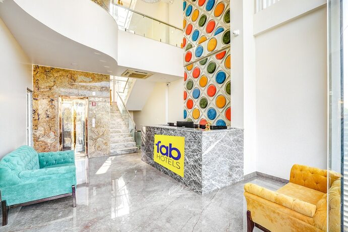 Imagen general del Hotel Fabhotel The White Moon. Foto 14