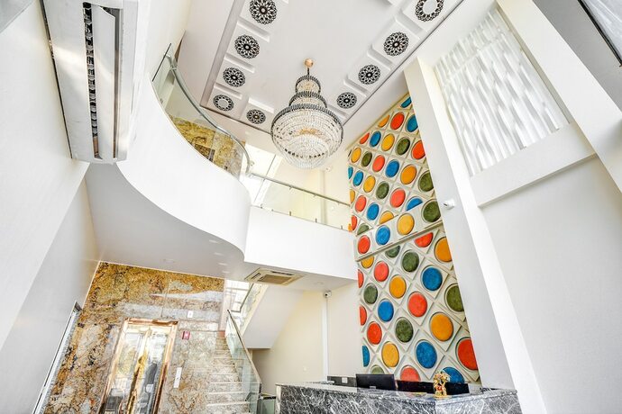 Imagen general del Hotel Fabhotel The White Moon. Foto 15