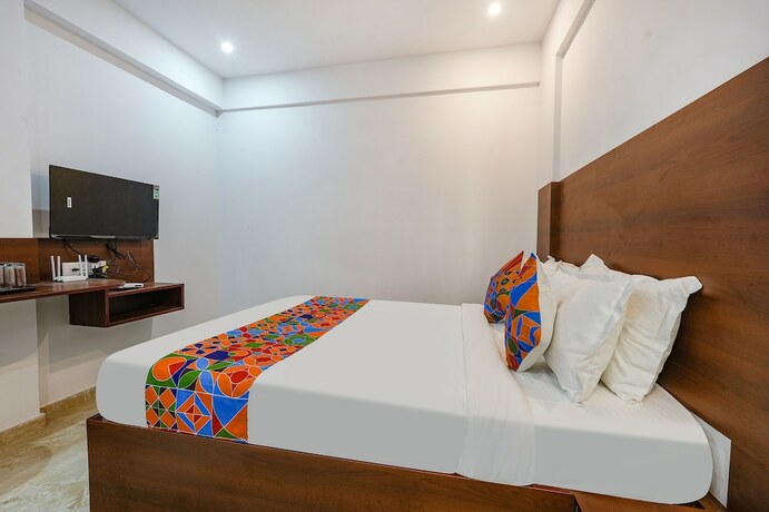 Imagen general del Hotel Fabhotel Tree Suites. Foto 4