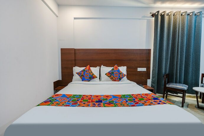 Imagen general del Hotel Fabhotel Tree Suites. Foto 6