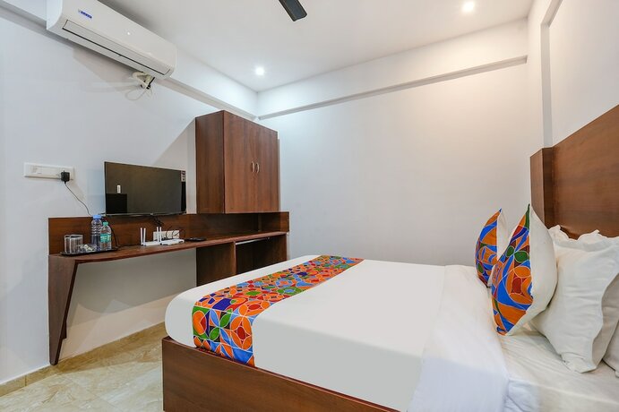 Imagen general del Hotel Fabhotel Tree Suites. Foto 10