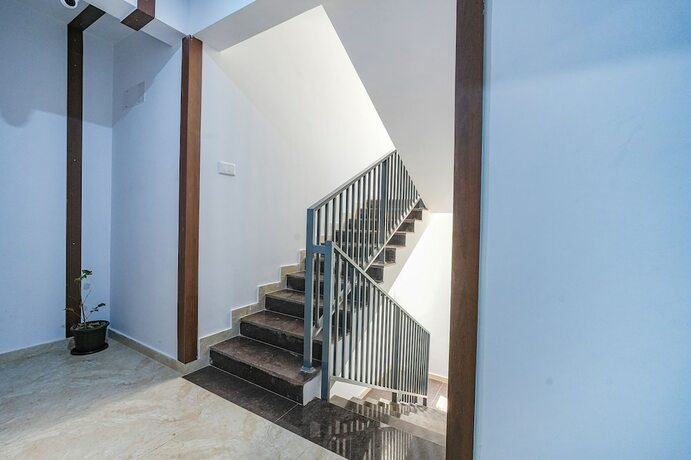 Imagen general del Hotel Fabhotel Tree Suites. Foto 12
