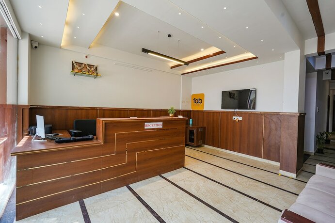 Imagen general del Hotel Fabhotel Tree Suites. Foto 13