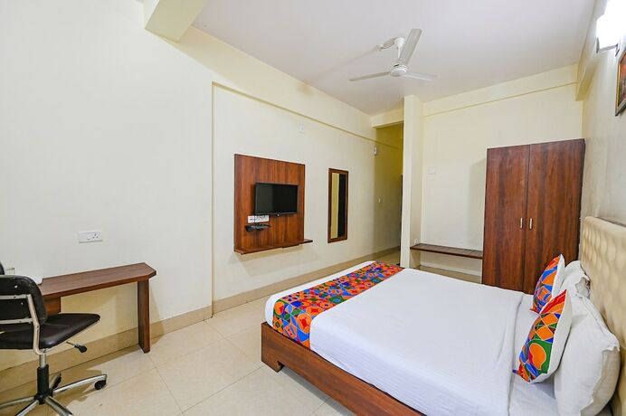 Imagen general del Hotel Fabhotel Triple Tree. Foto 2