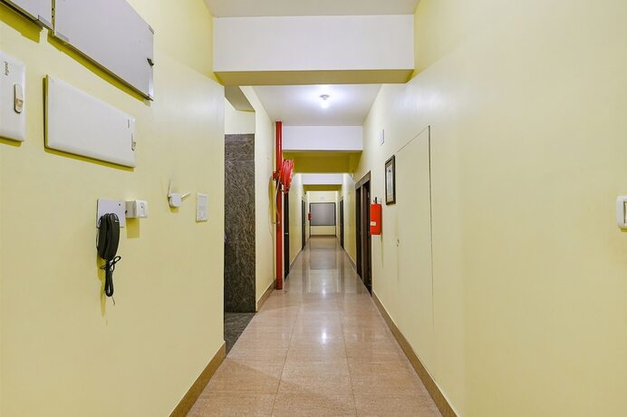 Imagen general del Hotel Fabhotel Triple Tree. Foto 5