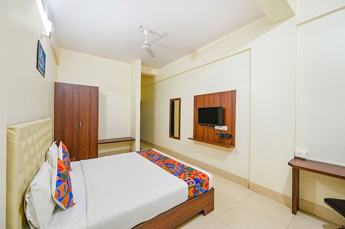 Imagen general del Hotel Fabhotel Triple Tree. Foto 6