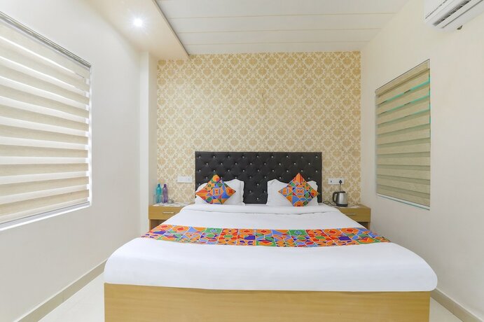 Imagen general del Hotel Fabhotel Us Inn. Foto 10