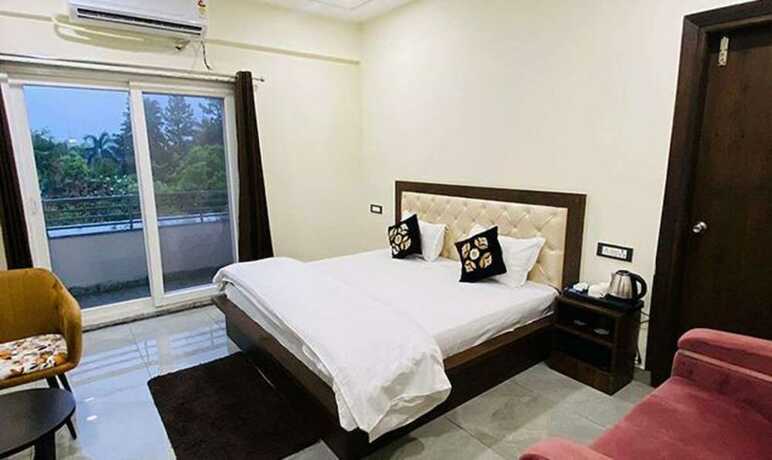Imagen de la habitación del Hotel Fabhotel Vihaan Residency. Foto 18