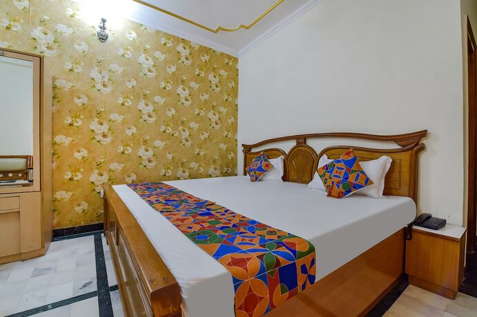 Imagen de la habitación del Hotel Fabhotel Vijay Niwas. Foto 17