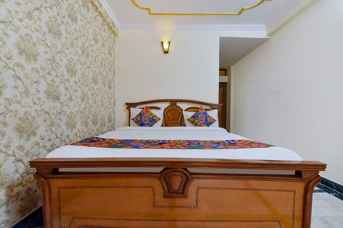 Imagen de la habitación del Hotel Fabhotel Vijay Niwas. Foto 19