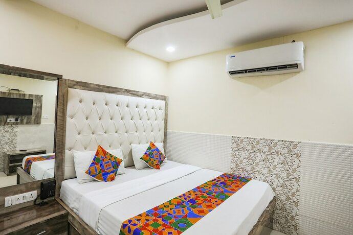 Imagen de la habitación del Hotel Fabhotel Welcome. Foto 20