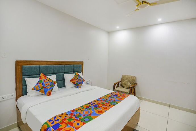 Imagen de la habitación del Hotel Fabhotel Well Stay. Foto 19