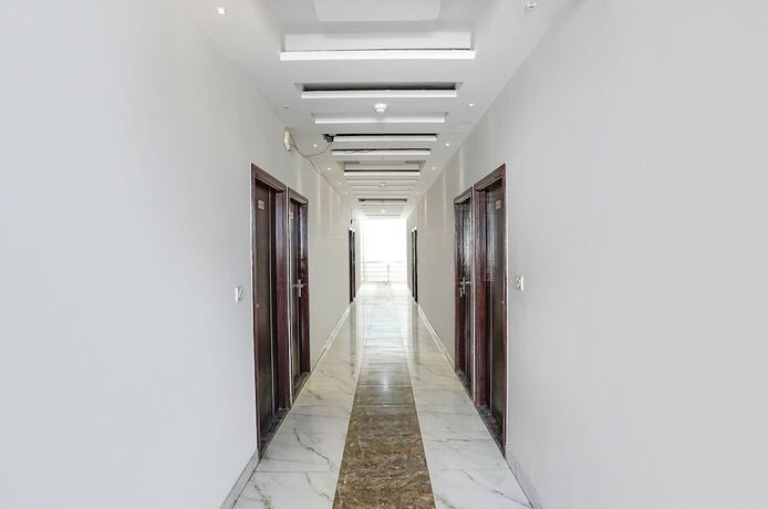 Imagen general del Hotel Fabhotel White Castle. Foto 5