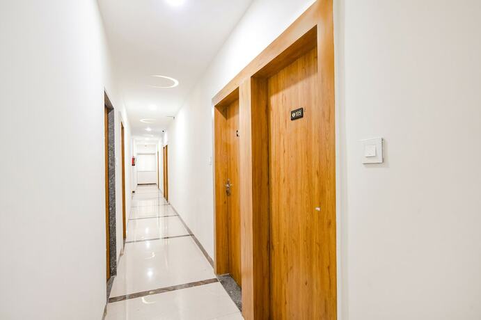 Imagen general del Hotel Fabhotel Woodlark Inn. Foto 13