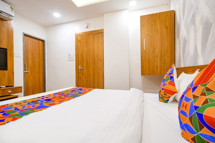 Imagen general del Hotel Fabhotel Woodlark Inn. Foto 18