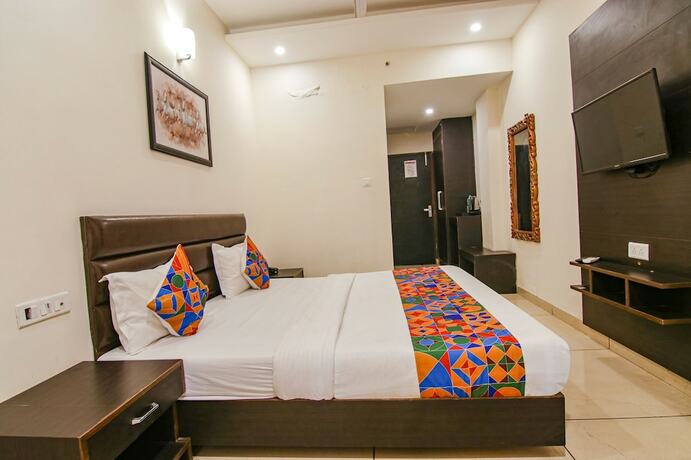 Imagen de la habitación del Hotel Fabhotel Woods Inn. Foto 17