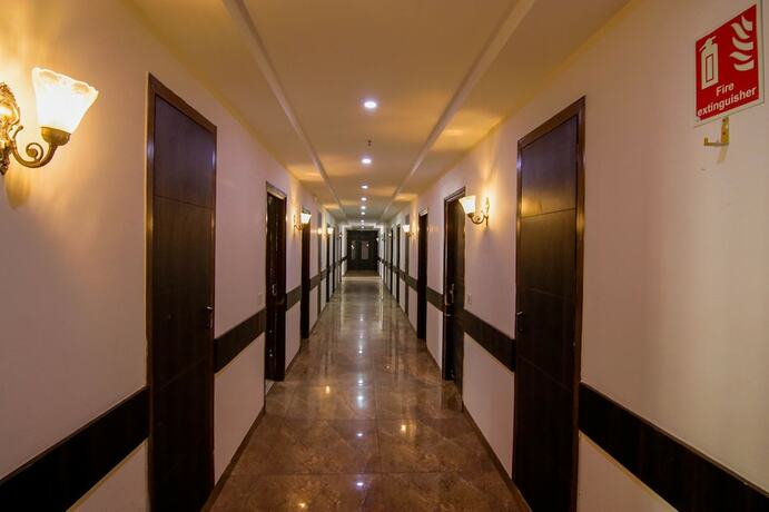 Imagen general del Hotel Fabhotel Woods Inn. Foto 6