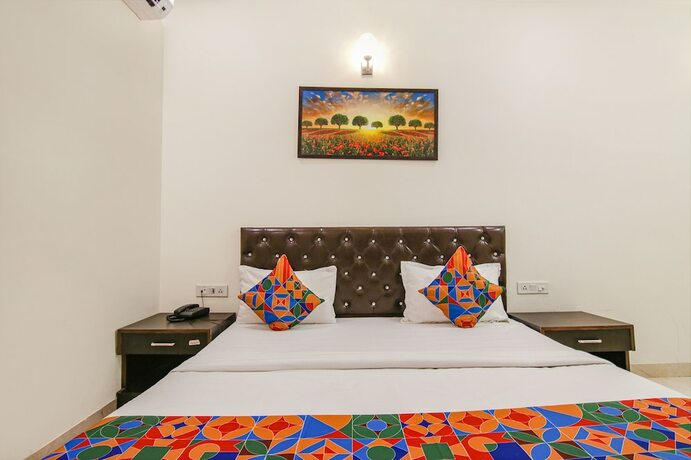 Imagen general del Hotel Fabhotel Woods Inn. Foto 10