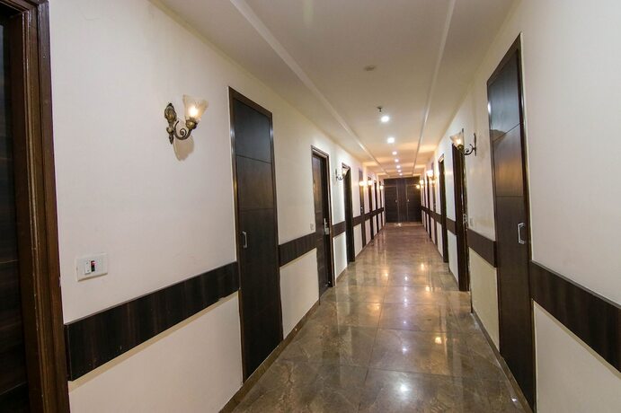 Imagen general del Hotel Fabhotel Woods Inn. Foto 15