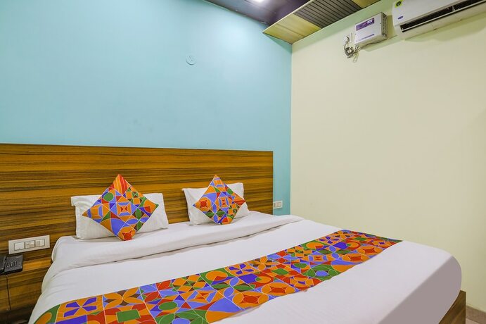 Imagen de la habitación del Hotel Fabhotel Yatika Inn. Foto 20