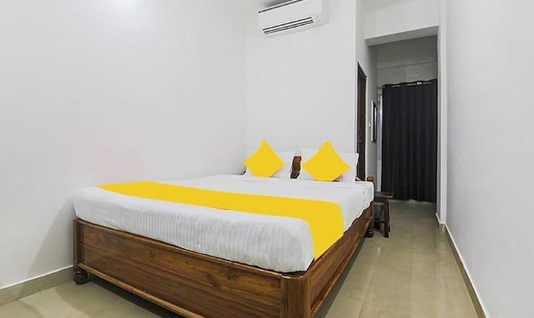 Imagen de la habitación del Hotel Fabhotel Yogasthali. Foto 10