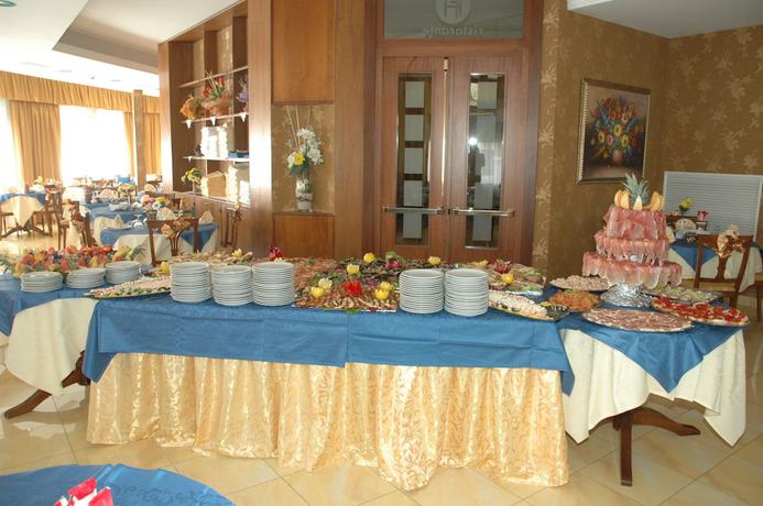 Imagen del bar/restaurante del Hotel Fabius. Foto 9