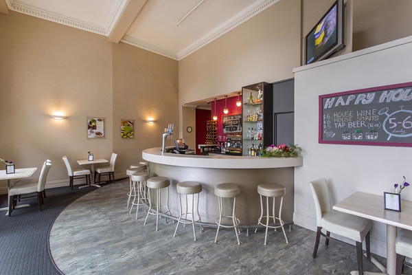 Imagen del bar/restaurante del Hotel Fable Dunedin. Foto 2