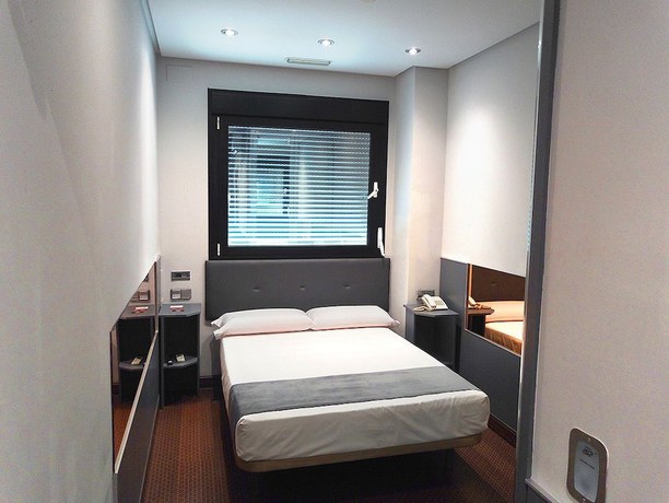 Imagen de la habitación del Hotel Fabrik, Humanes De Madrid. Foto 13