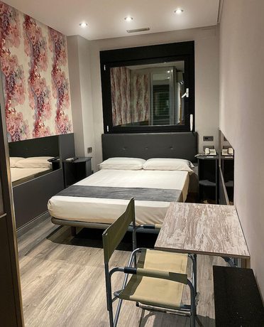 Imagen de la habitación del Hotel Fabrik, Humanes De Madrid. Foto 15