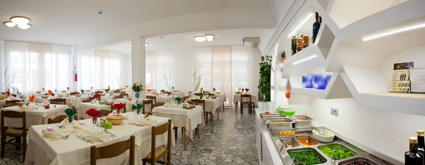 Imagen del bar/restaurante del Hotel Fabris, Caorle. Foto 8