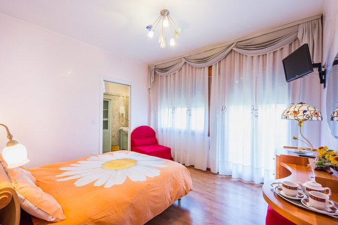 Imagen de la habitación del Hotel Fabrizio, Sansonessa. Foto 5