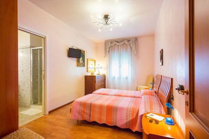 Imagen de la habitación del Hotel Fabrizio, Sansonessa. Foto 14