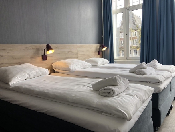 Imagen de la habitación del Hotel Facade Amsterdam. Foto 12